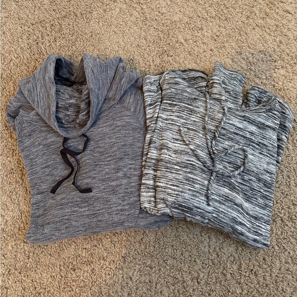 BUNDLE (2) Mossimo Supply Co & Ideology Grey Hoodie Women’s Med/Large Cozycore